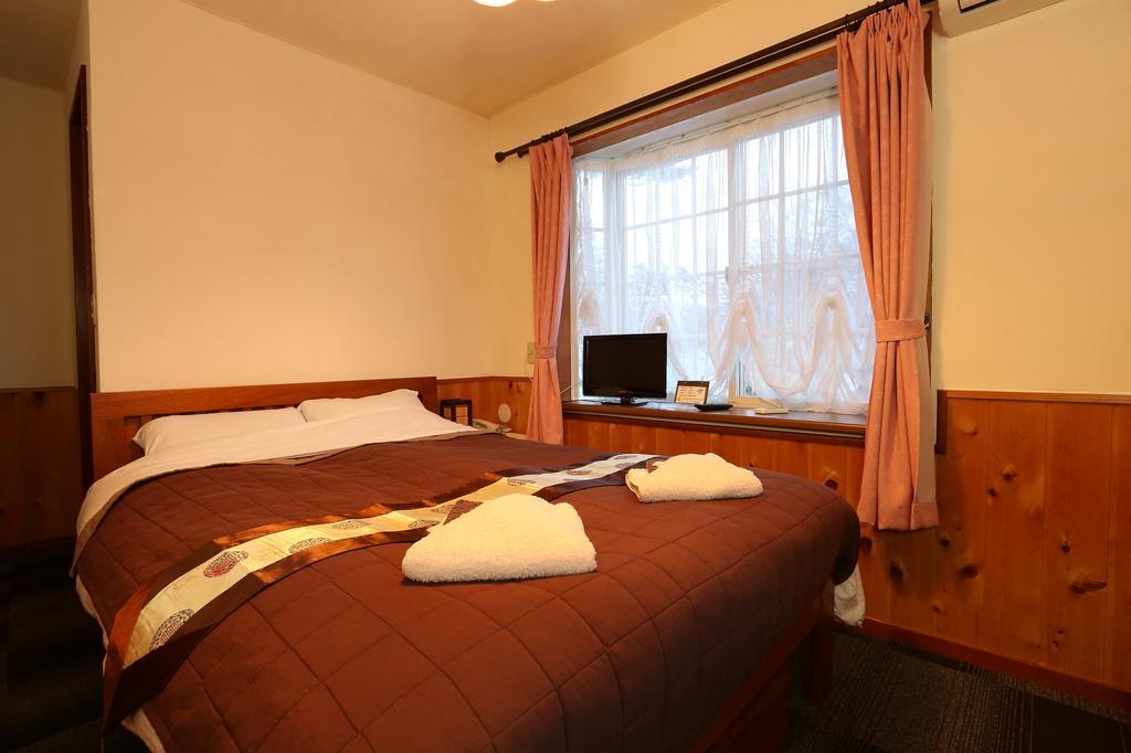 Bed and Breakfast Alpine Wind Hakuba Zimmer foto