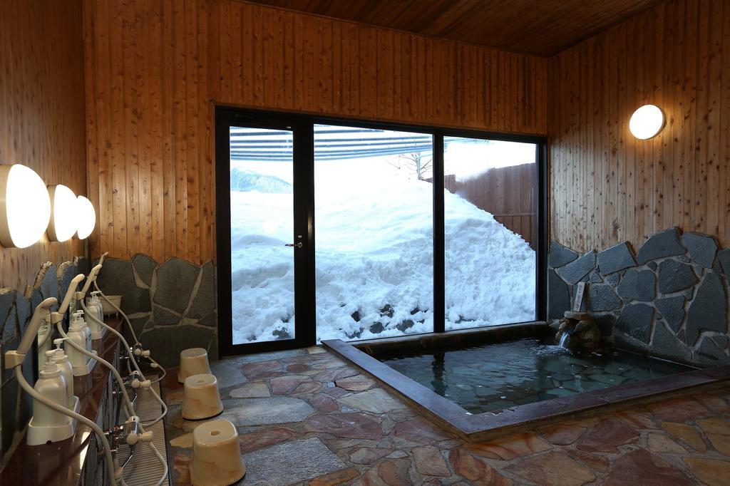 Bed and Breakfast Alpine Wind Hakuba Exterior foto