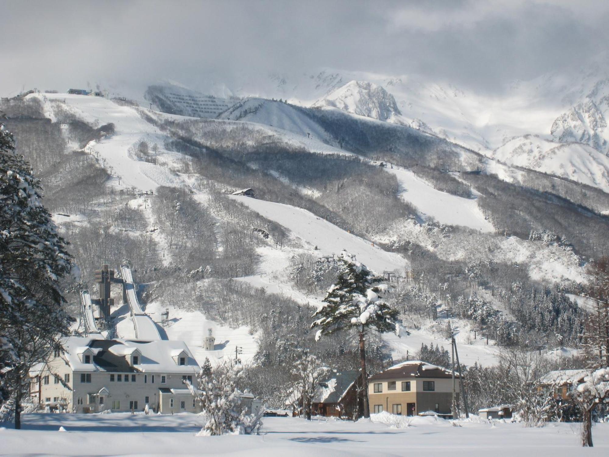 Bed and Breakfast Alpine Wind Hakuba Exterior foto