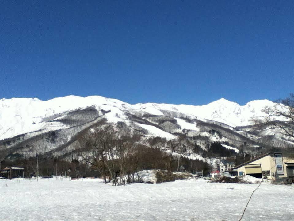 Bed and Breakfast Alpine Wind Hakuba Exterior foto